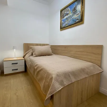 Tirana Apartment 아파트 티라나