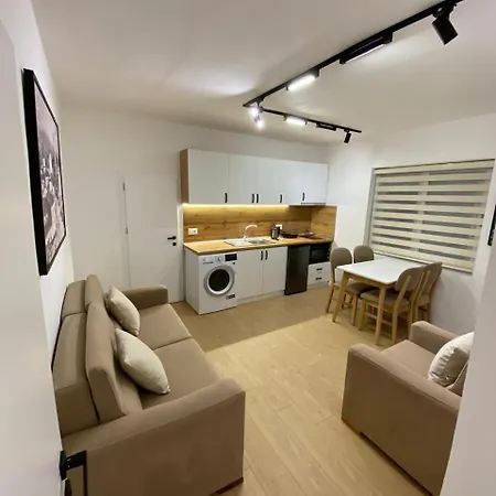 Tirana Apartment 티라나